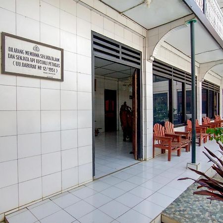 Pagaralam Oyo 2960 Wisma Bara Pagar Alam מראה חיצוני תמונה