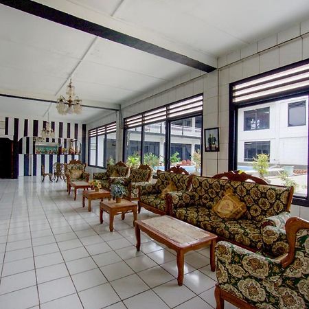 Pagaralam Oyo 2960 Wisma Bara Pagar Alam מראה חיצוני תמונה