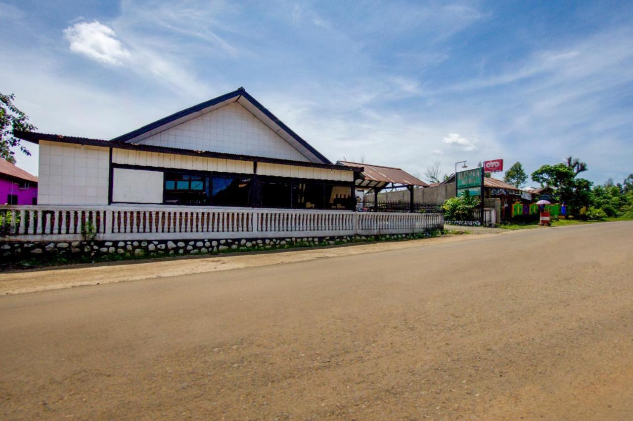Pagaralam Oyo 2960 Wisma Bara Pagar Alam מראה חיצוני תמונה