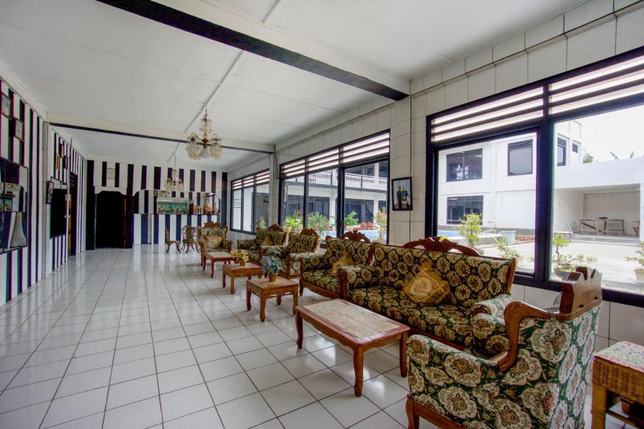 Pagaralam Oyo 2960 Wisma Bara Pagar Alam מראה חיצוני תמונה