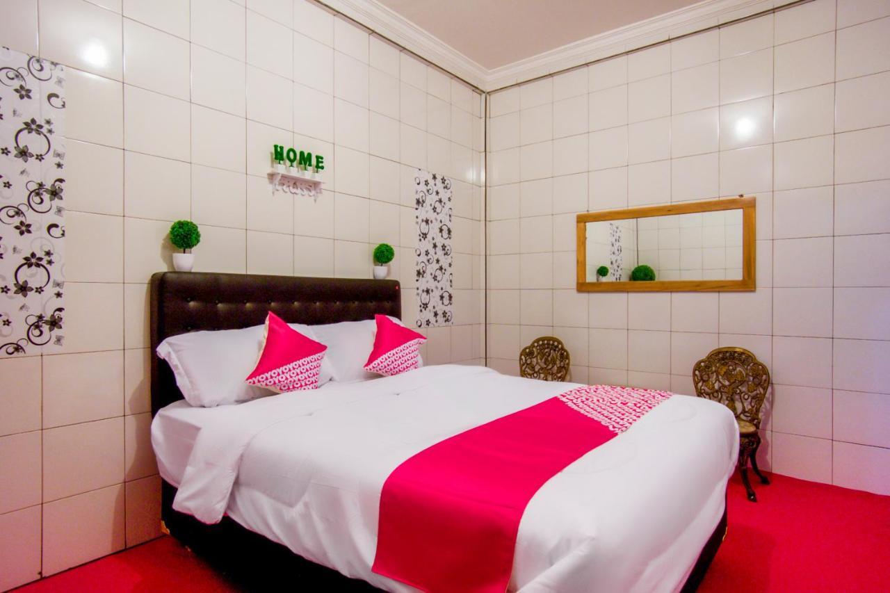 Pagaralam Oyo 2960 Wisma Bara Pagar Alam מראה חיצוני תמונה